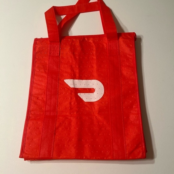 New Doordash Insulated‎ Food Bag Delivery Takeout Red Tote Zip 15x13x9.5” (A5) - Picture 2 of 2